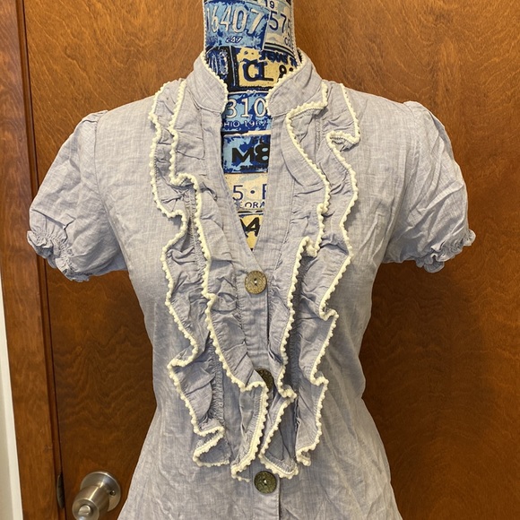 MinkPink ruffled shirt size small , - Picture 2 of 6